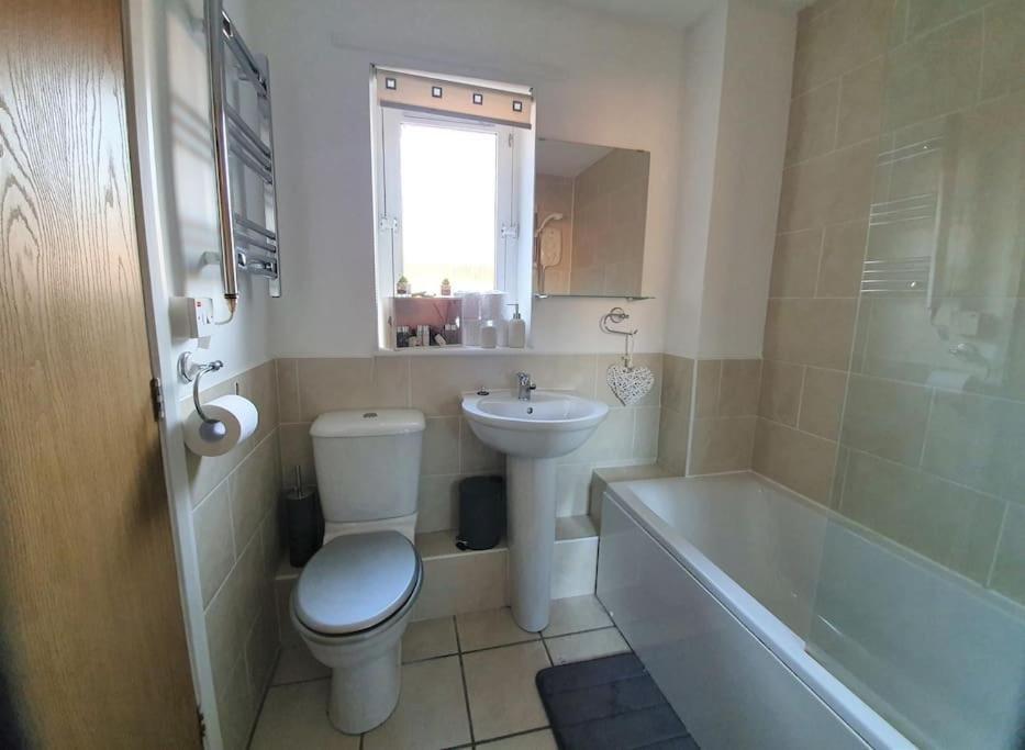Modern One Bedroom Apt - City Centre & Freeparking Glasgow Eksteriør bilde