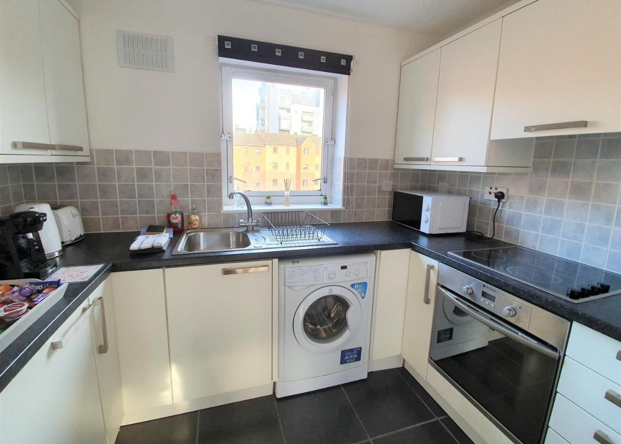 Modern One Bedroom Apt - City Centre & Freeparking Glasgow Eksteriør bilde